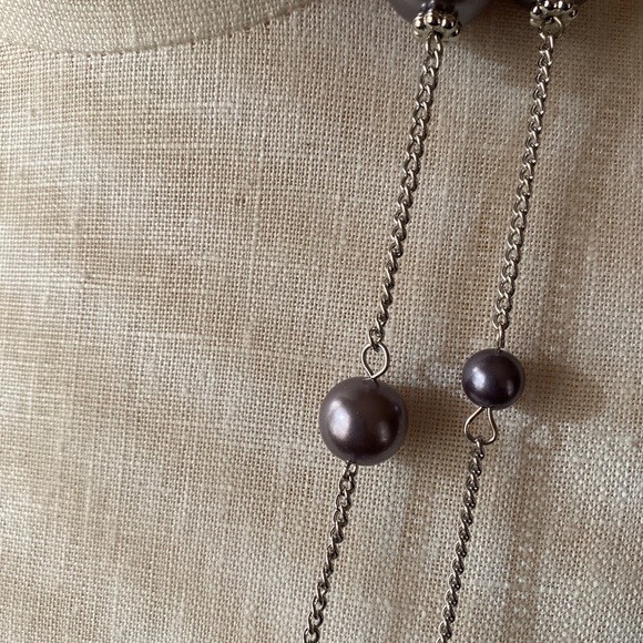 Elegant faux pearl 60 inch necklace - Picture 2 of 3